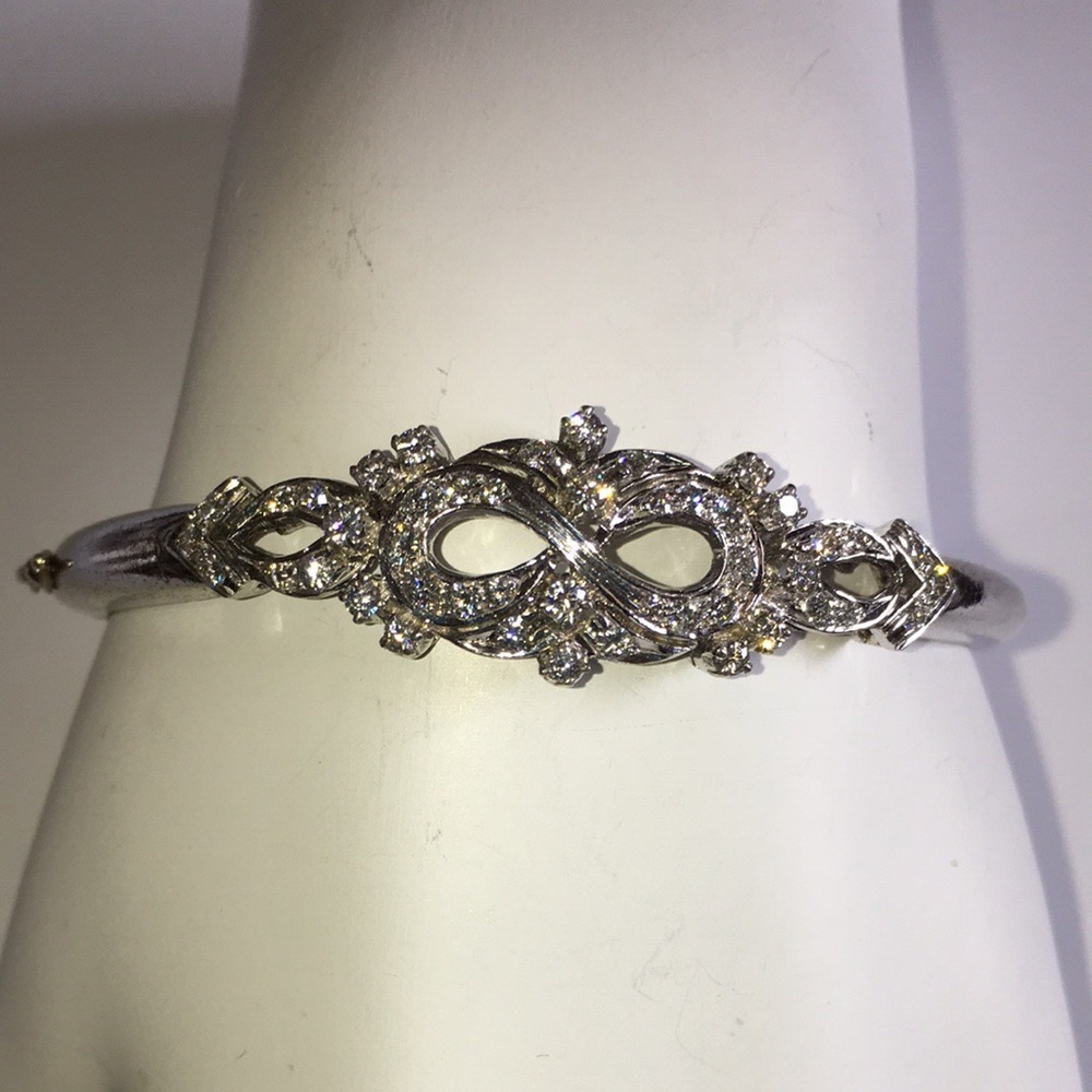 Classic Silver Infinity Crystal Bracelet
